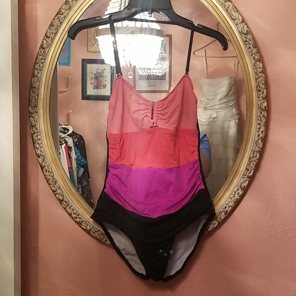 Color block one piece